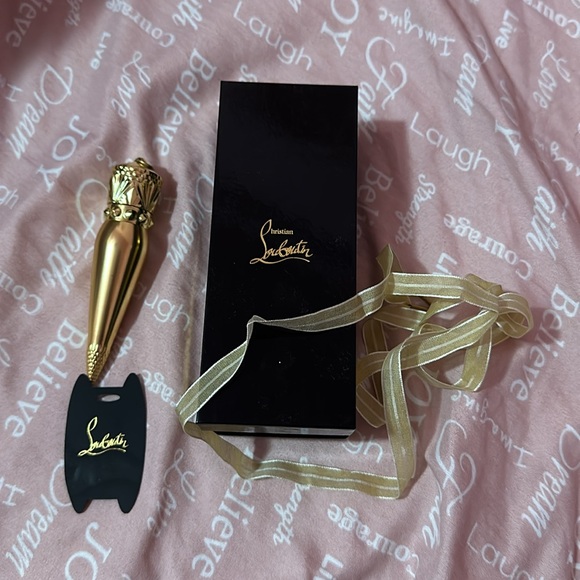 Use once , red orange shade - Picture 4 of 5